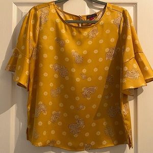 Vince Camuto Medium yellow top